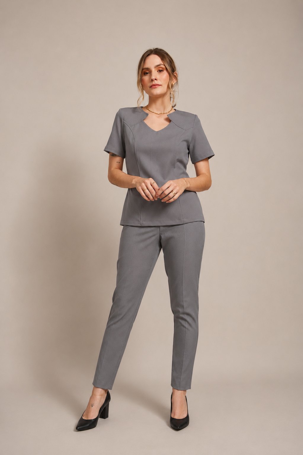 Conjunto Feminino Acinturado com Lapelas — imagem 2