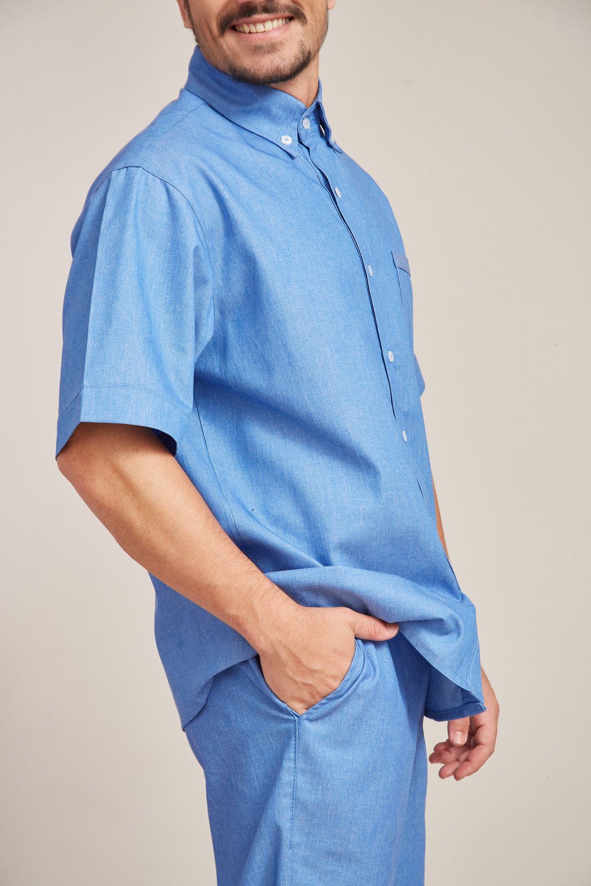 Camisa Social Masculina Manga Curta com Gola Button-Down — imagem 3