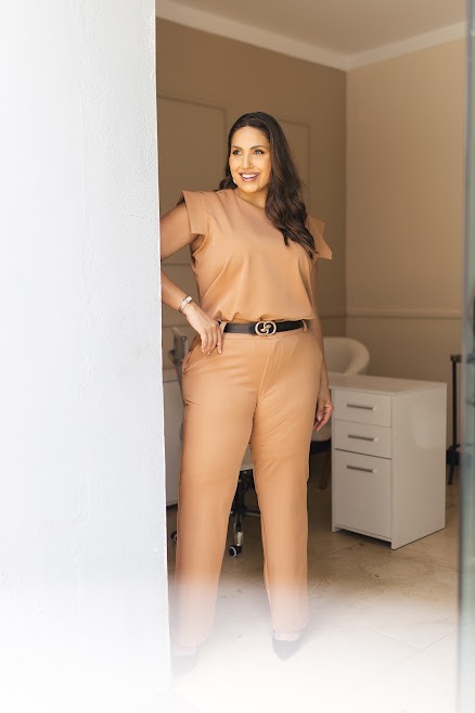 Blusa Gola Redonda com Babado no Ombro — imagem 2