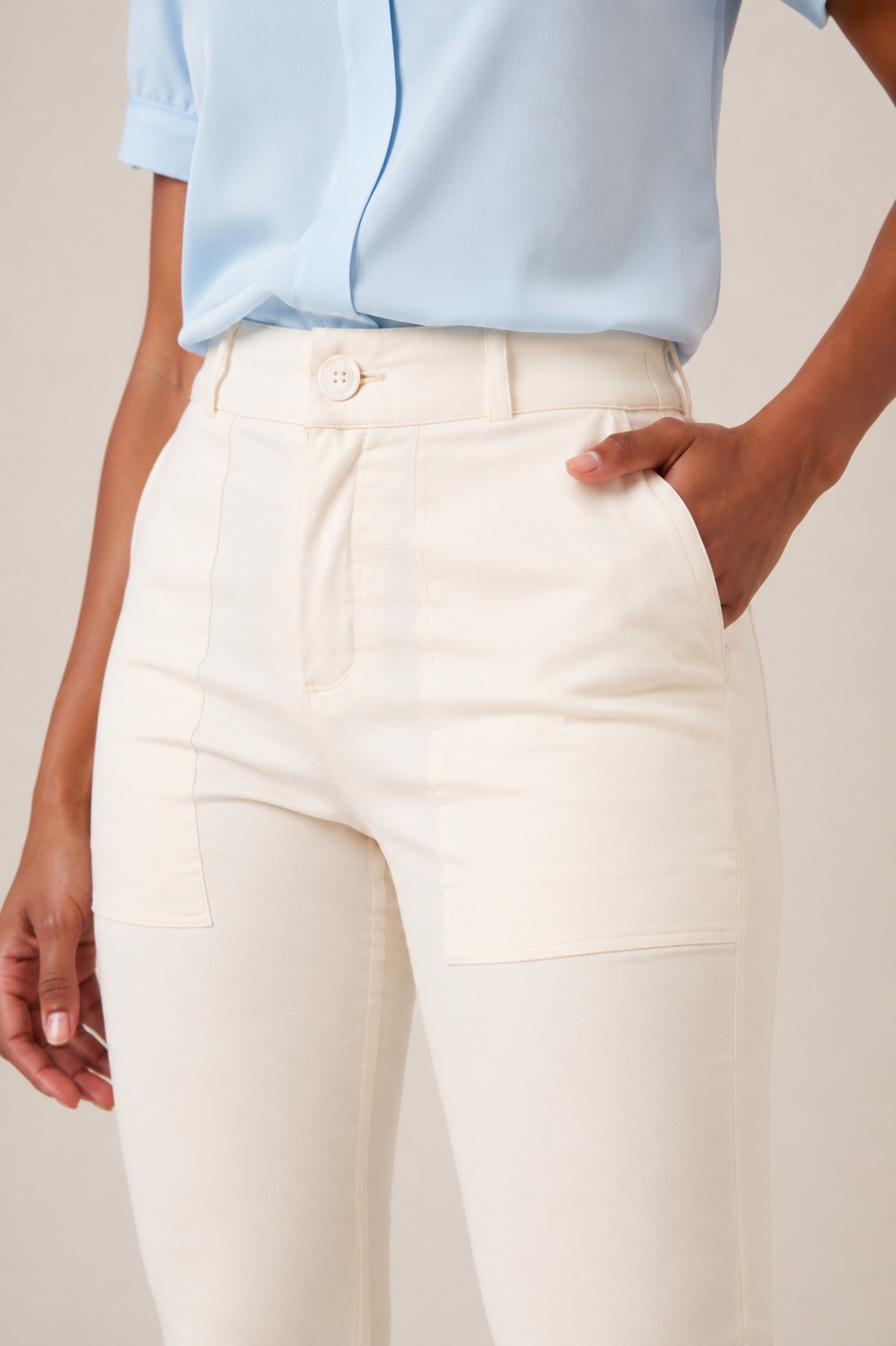 Calça feminina utilitária de cintura alta — imagem 3