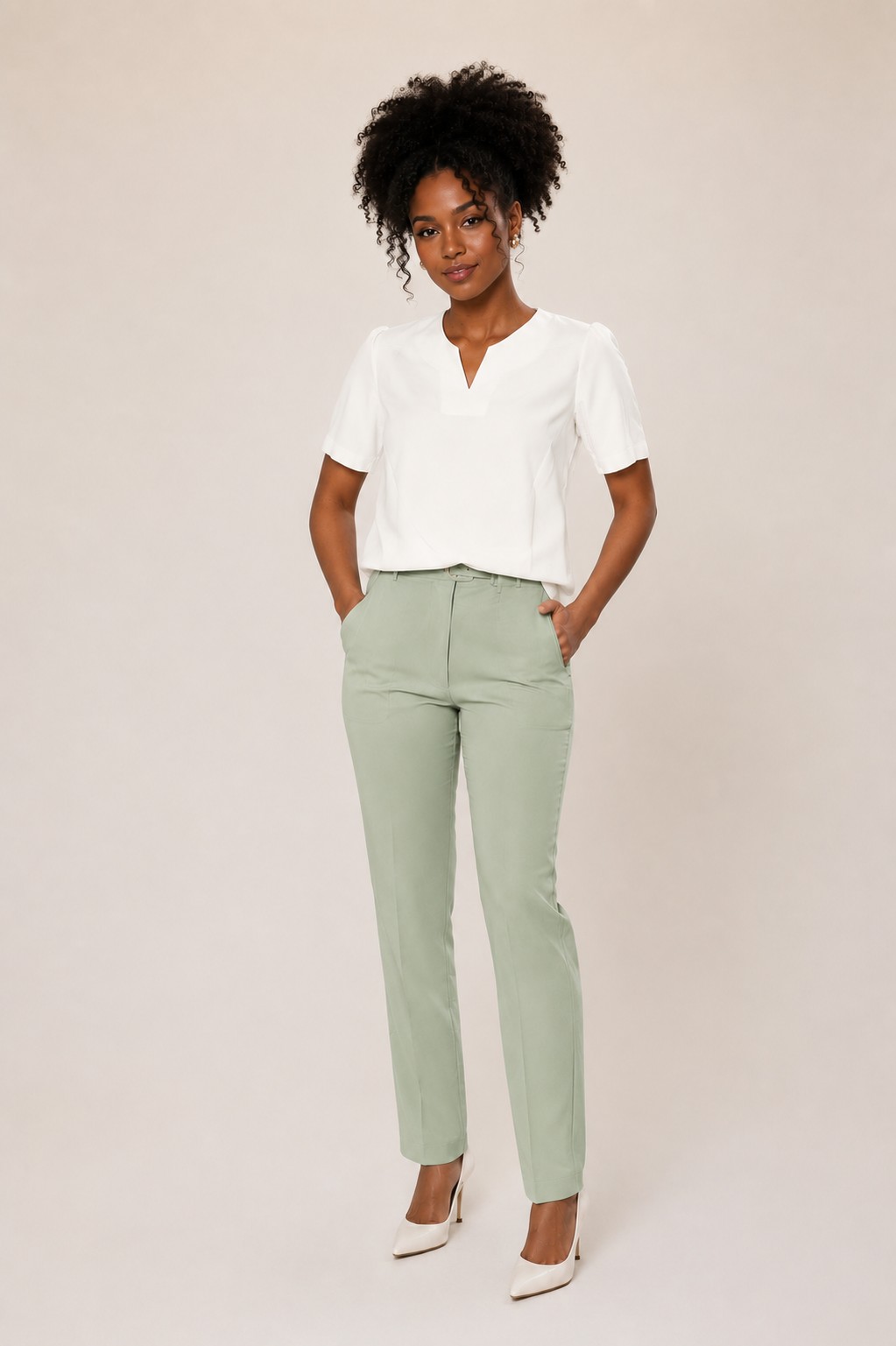 Calça feminina afunilada · REF 0121