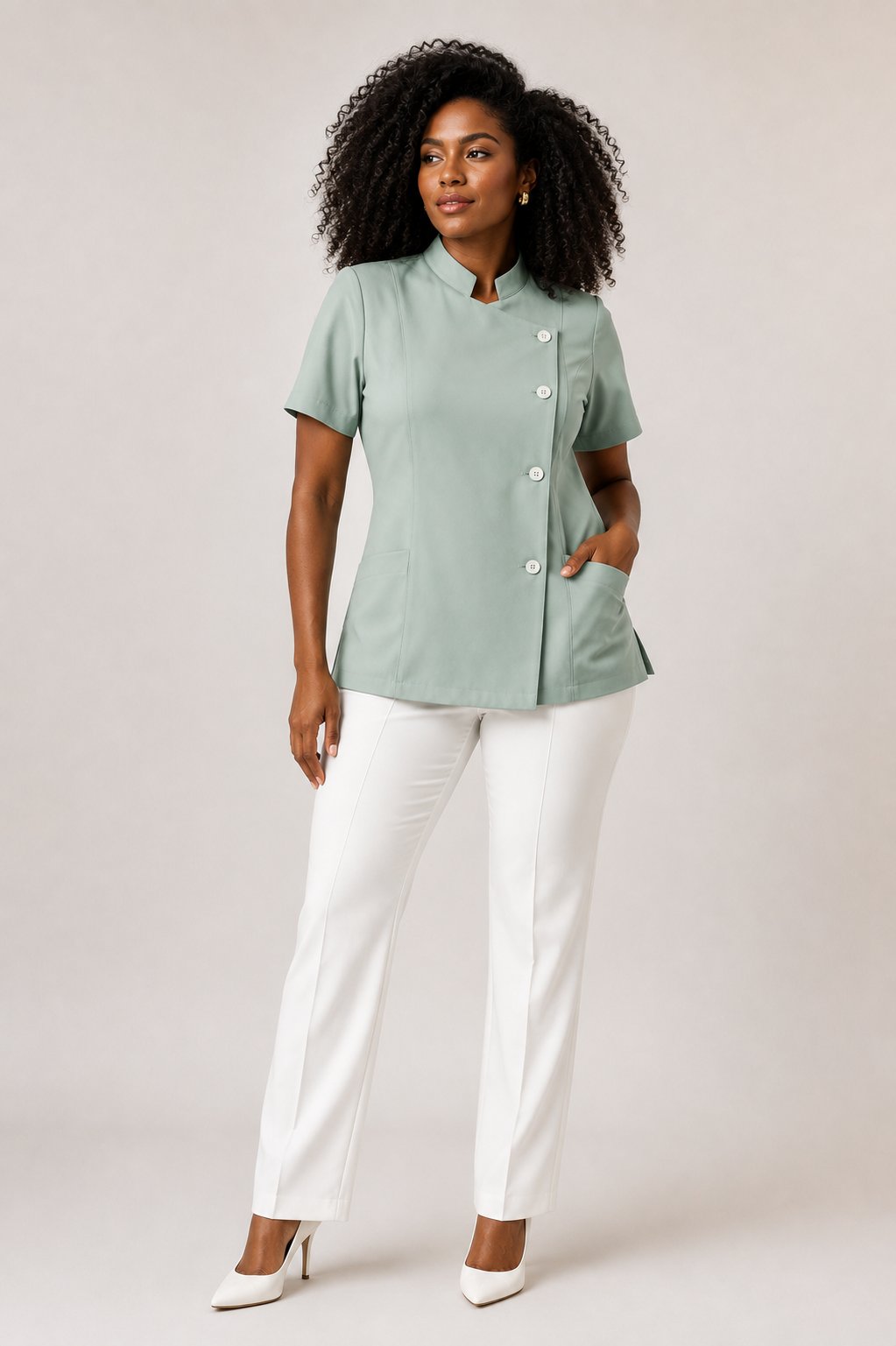 Blusa Scrub Transpassada com Botões — imagem 3